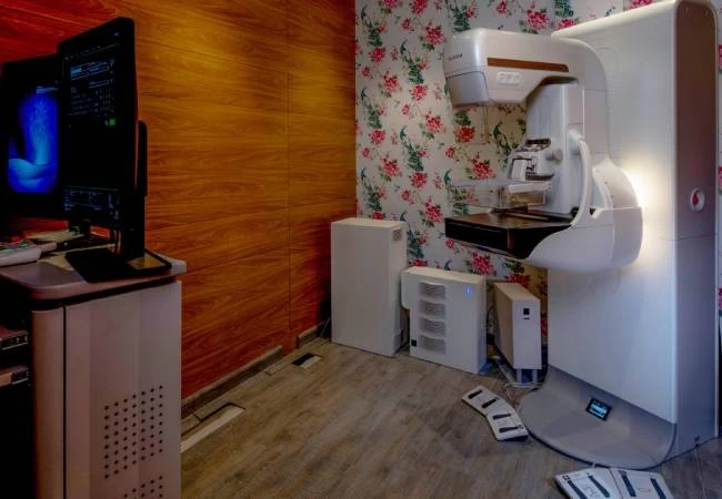Digital Mammography Machine for Diagnostic Breast Imaging